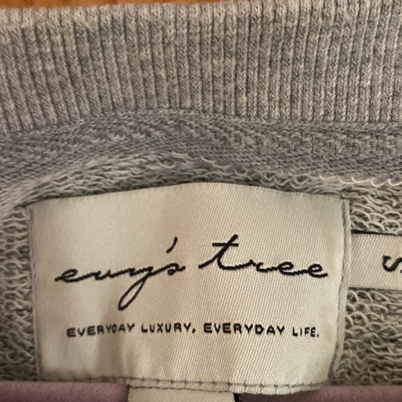 SALE Gorgeous Evy’s Tree Joy sparkle crewneck sweatshirt,size Small💫 - Picture 7 of 9